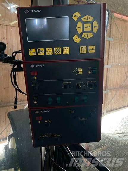 Hardi Master 1200 自走式噴霧機