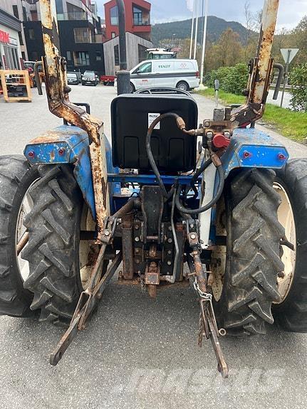 Iseki 3210 曳引機