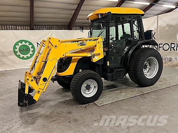 JCB 360 曳引機