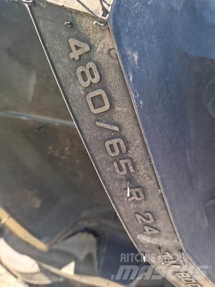 John Deere  曳引機