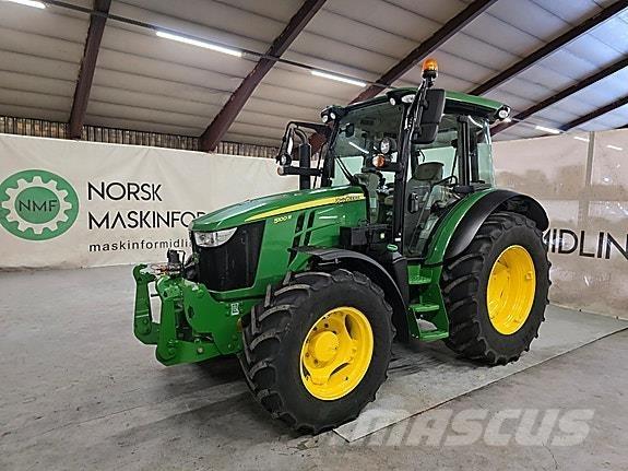 John Deere 5100R 曳引機