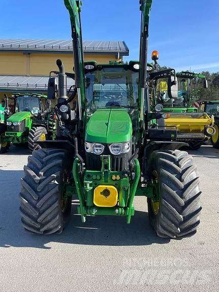 John Deere 6120M 曳引機