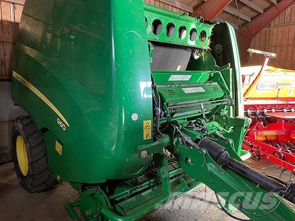 John Deere 960 圓型牧草打包機