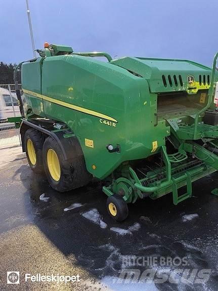 John Deere C441R 圓型牧草打包機