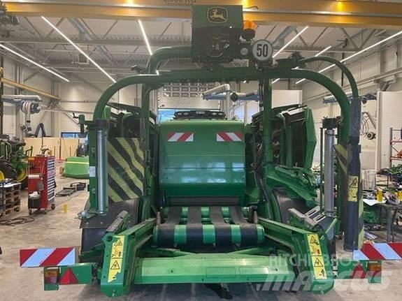 John Deere C441R 圓型牧草打包機