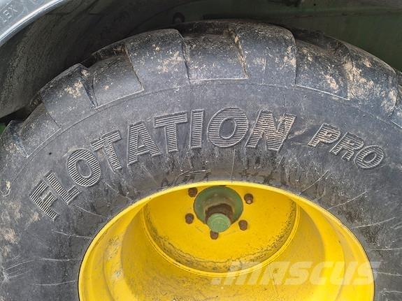 John Deere C441R 圓型牧草打包機