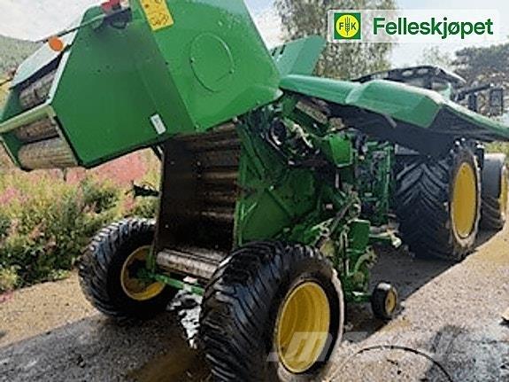 John Deere F440R 圓型牧草打包機