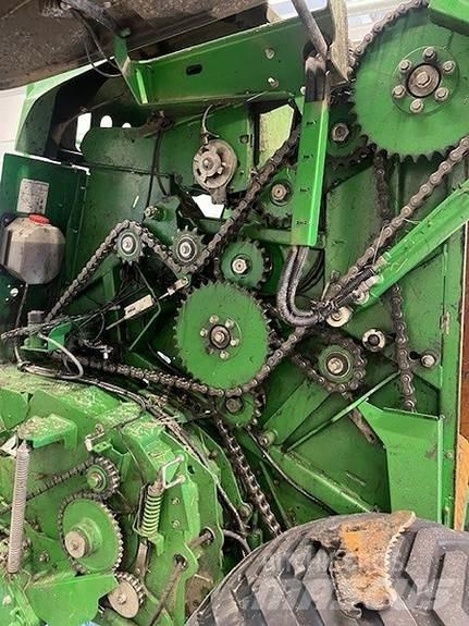 John Deere F441 圓型牧草打包機