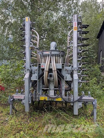 Joskin  礦物撒布機