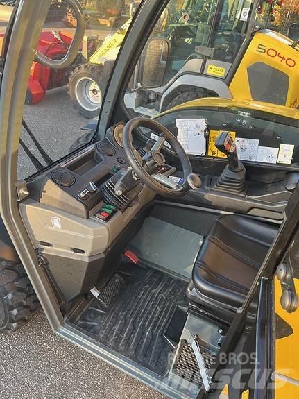 Kramer 1445 伸縮臂操作車