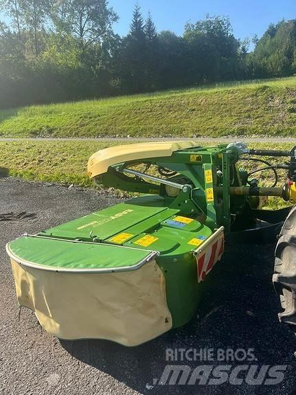 Krone EC F320 堆草機