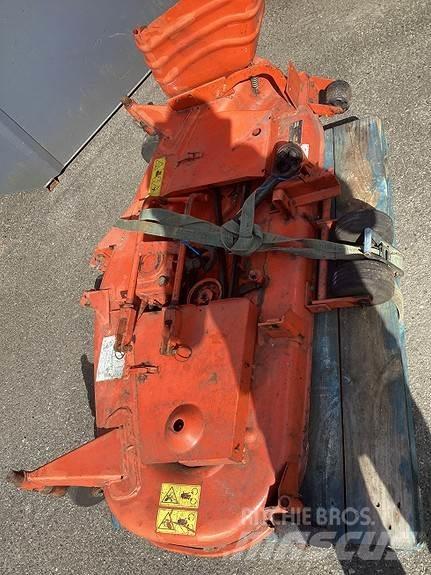 Kubota B2100 曳引機