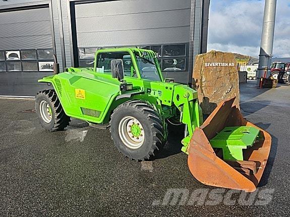 Merlo P26.6LPT 伸縮臂操作車