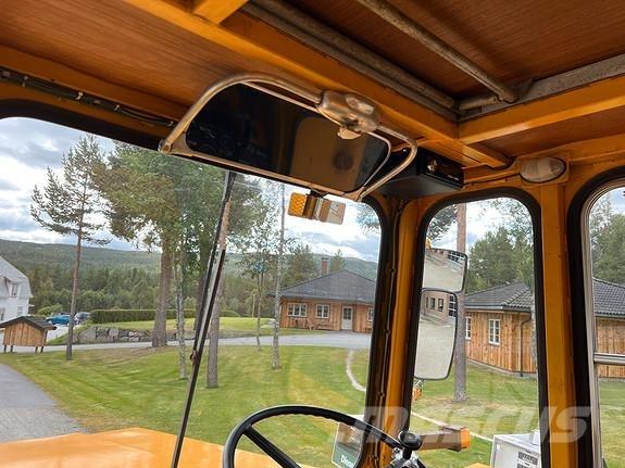 Moxy D16 B 鉸接式起吊車