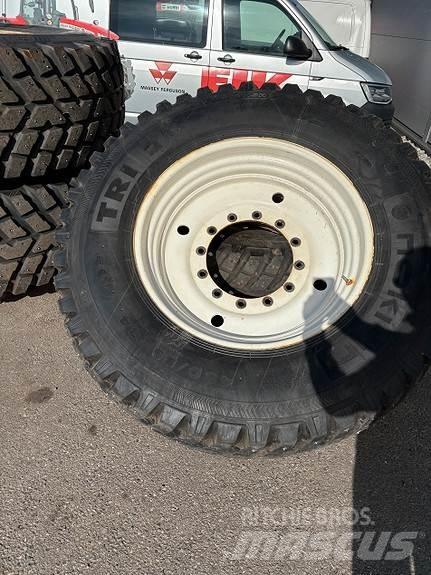 Nokian TRI 2 輪胎、車輪和輪圈