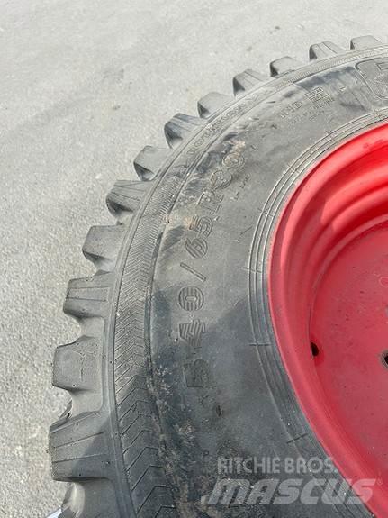 Nokian Tri2 輪胎、車輪和輪圈