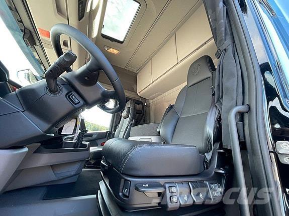 Scania R460A4X2LB 曳引機組件