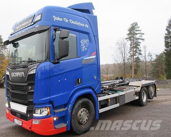 Scania R520 6x2*4 起重可拆卸式卡車