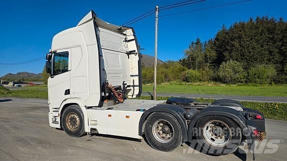 Scania R580A6x2NB 曳引機組件