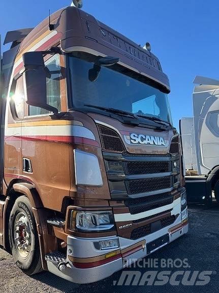 Scania R650B6X2NB 貨箱式卡車