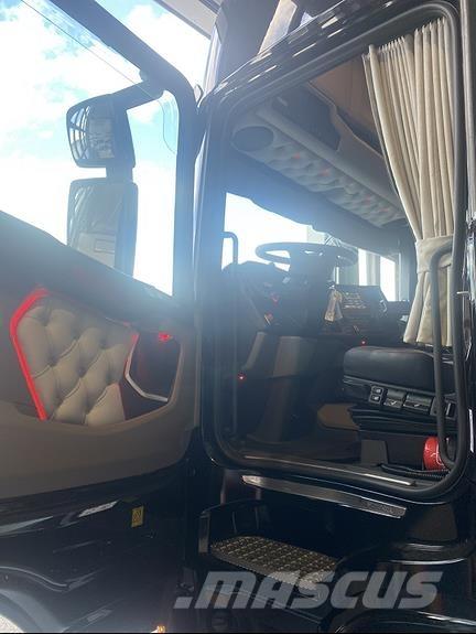 Scania R770 6X4 曳引機組件