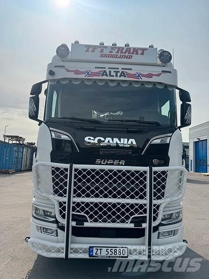 Scania S540 6X2 曳引機組件