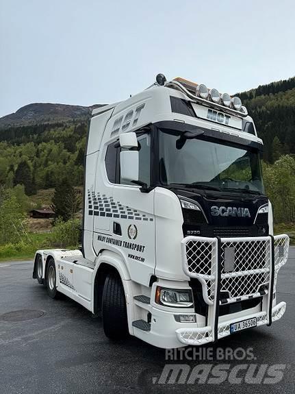 Scania S730 6x2 曳引機組件