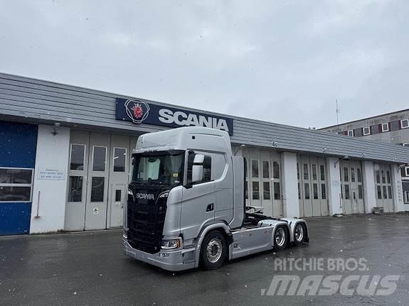Scania S770 A6x4NB 曳引機組件