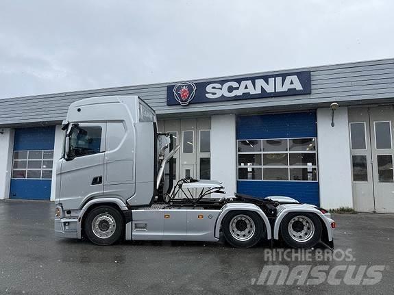Scania S770 A6x4NB 曳引機組件