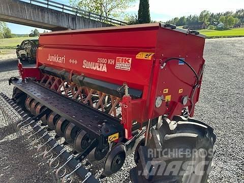 Simulta 2500LB 礦物撒布機