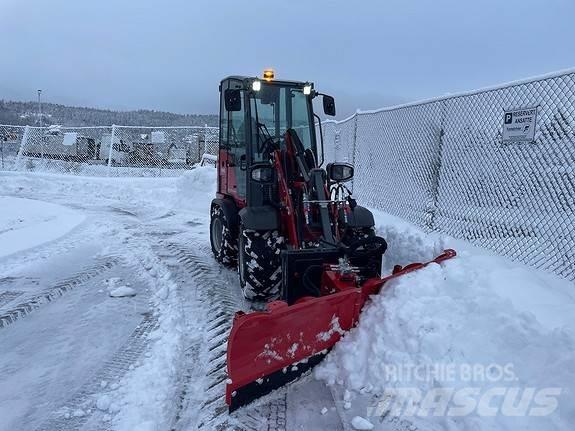 Talex snøplog 刮雪板和犁