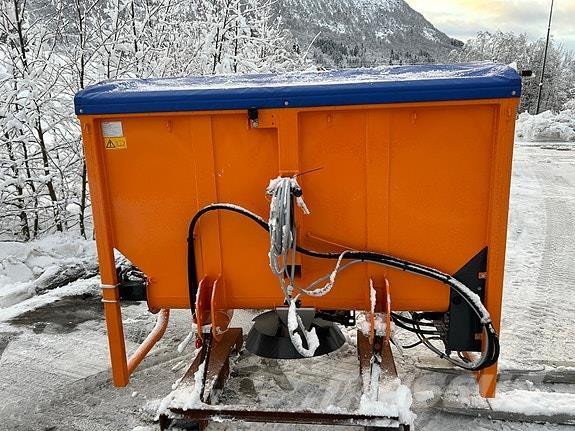  Traxos S15 VEP-490 砂鹽撒布機