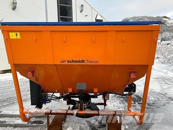  Traxos S15 VEP-490 砂鹽撒布機