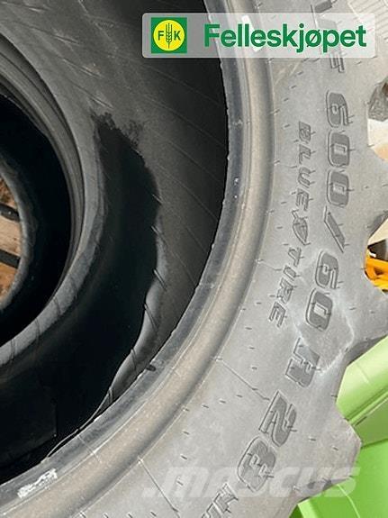 Trelleborg TM1060 曳引機