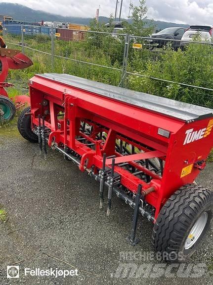 Tume CK3000 礦物撒布機