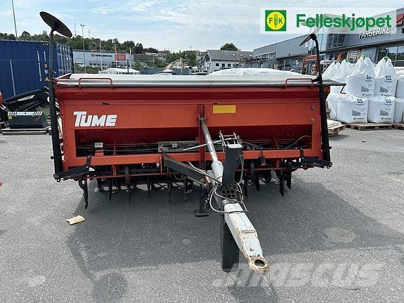 Tume HKL 3000 JC 礦物撒布機