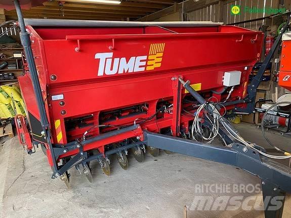 Tume HKL JC 3000 礦物撒布機