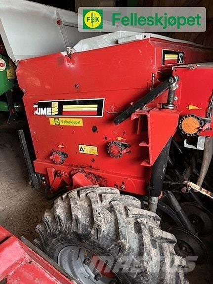 Tume kl 2500 肥料撒布機