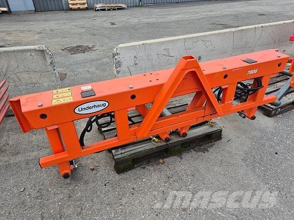 Underhaug 7813 圓型牧草打包機