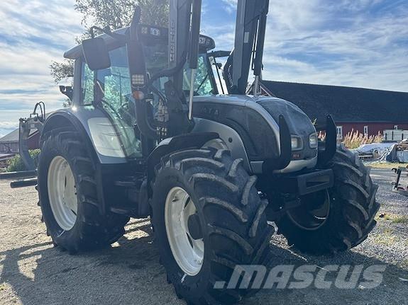 Valtra 142 Direct 曳引機