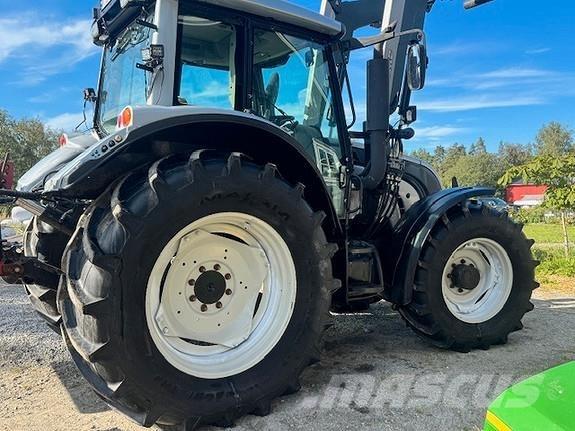 Valtra 142 Direct 曳引機