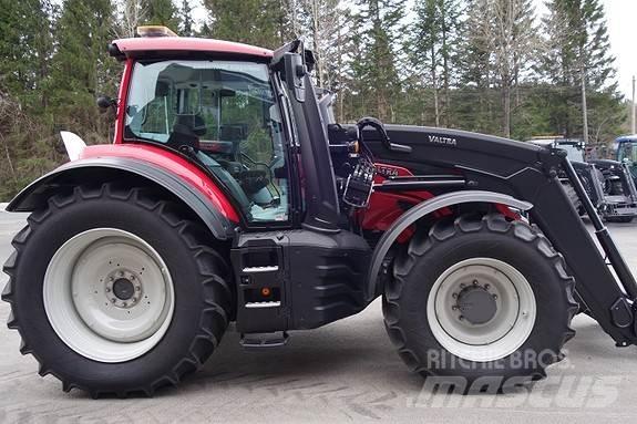 Valtra 235 Direct 曳引機