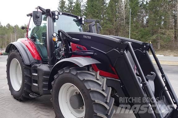 Valtra 235 Direct 曳引機
