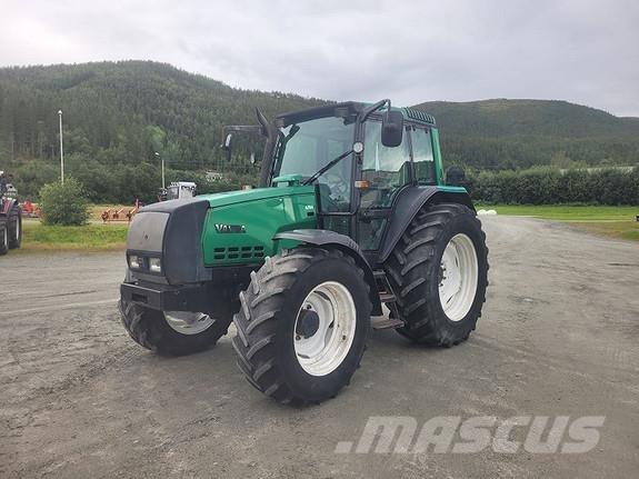 Valtra 6750-4 曳引機