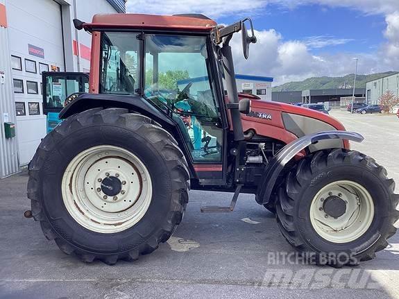 Valtra A 95-4 曳引機