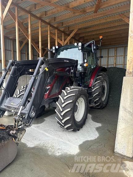 Valtra A105H4 曳引機
