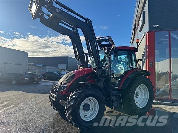 Valtra A115 H4 曳引機