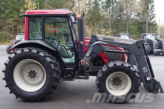 Valtra A93 曳引機