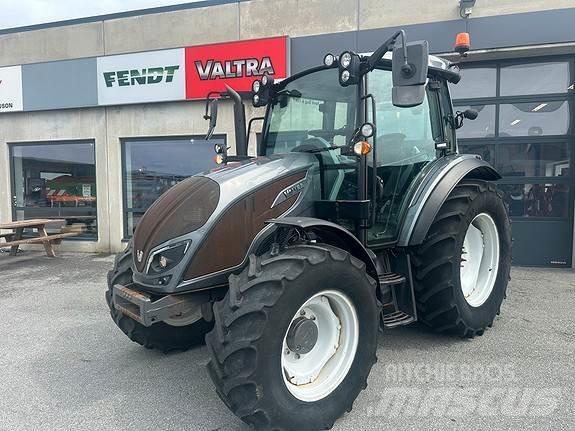Valtra A94 曳引機