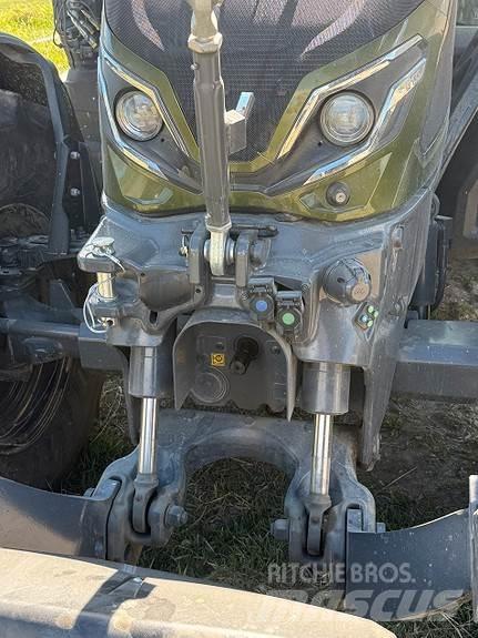Valtra G 135 V 曳引機